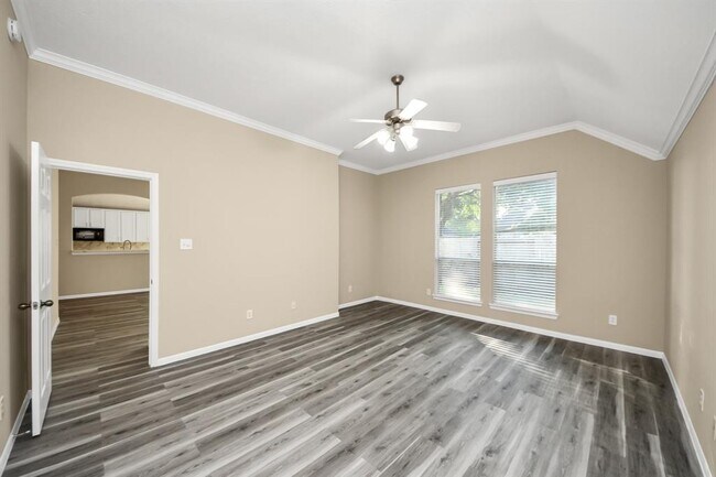 Building Photo - 22035 Emerald Run Ln