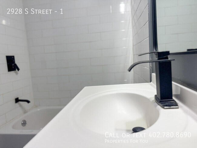 Building Photo - 2928 S Street-1