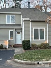 Building Photo - 16721 Spinnaker Ln