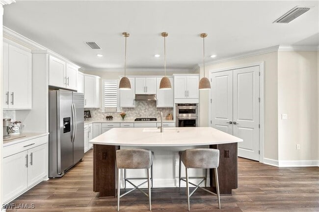 Building Photo - 16217 Bluestem Ln