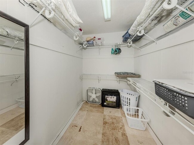 Building Photo - 200 The Esplanade N