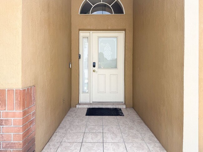 Building Photo - 3154 Samosa Hill Cir