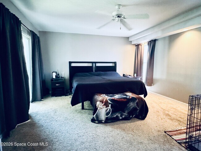Building Photo - 2065 Thistle Dr