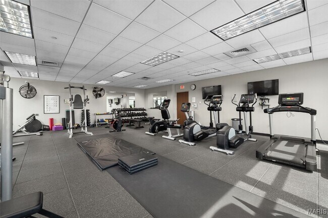 Building Photo - 4909 Laclede Ave