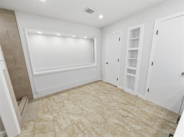 Building Photo - 2409 Castle St