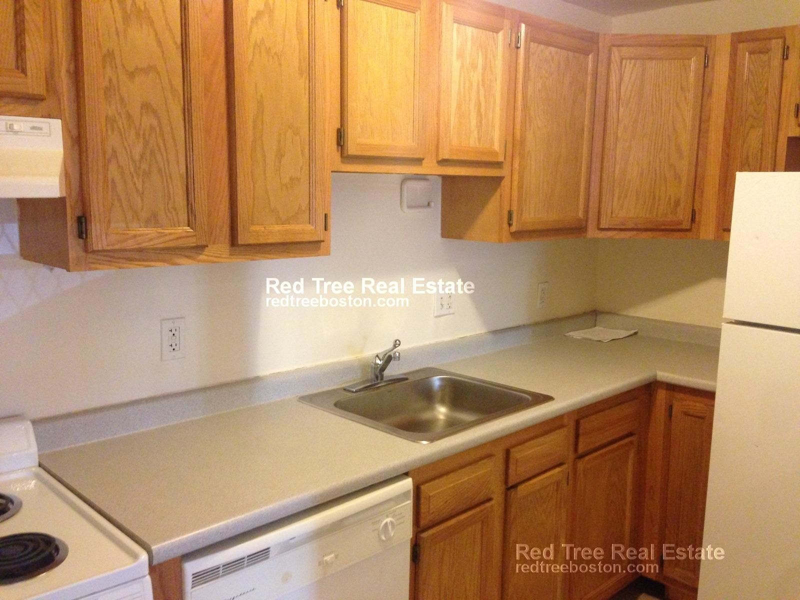 Building Photo - 34 Gardner St