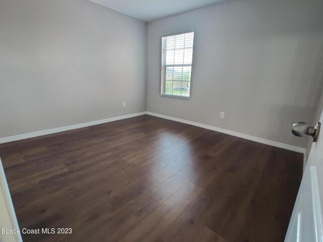 Building Photo - 2910 Rodrick Cir