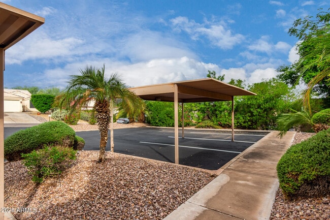 Building Photo - 13627 N Hamilton Dr