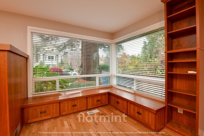 Building Photo - 8839 Densmore Ave N