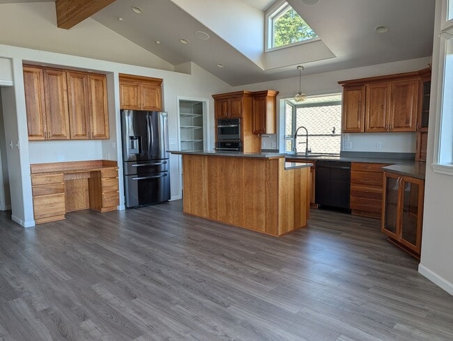 Building Photo - 200 Swinomish Dr