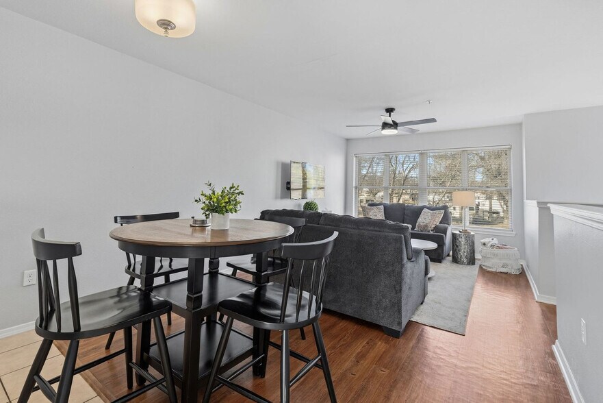 Building Photo - 1852 N Scull Creek Dr