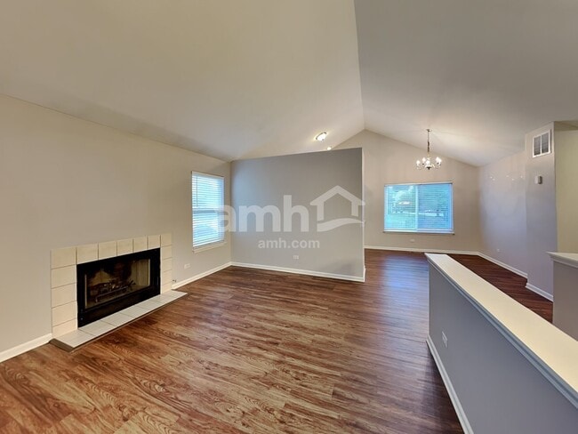 Building Photo - 495 W Camden Ln