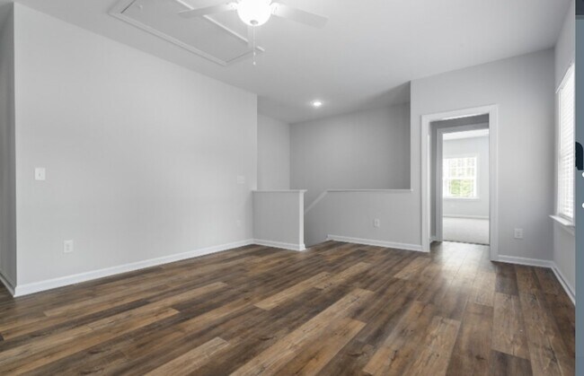 Building Photo - 253 Vista Creek Pl