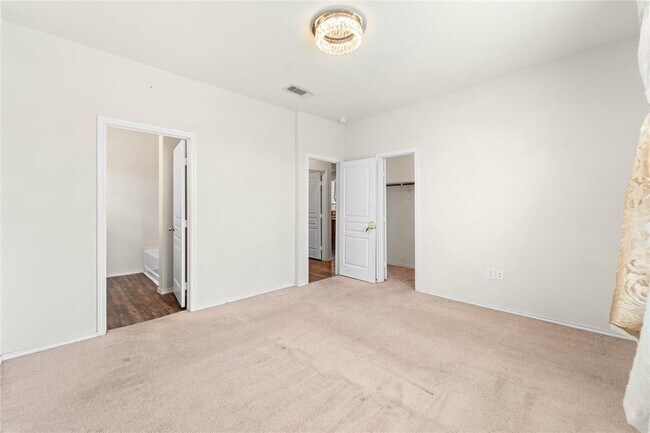 Building Photo - 4423 Champions Landing Dr