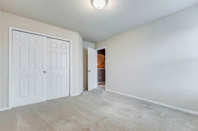 Building Photo - 7638 Alum Ln