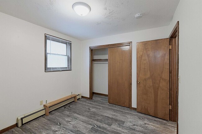 Building Photo - 4611 Cooper Ave