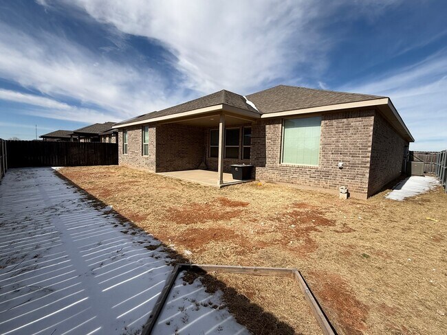 Building Photo - 7220 Cross B Rd