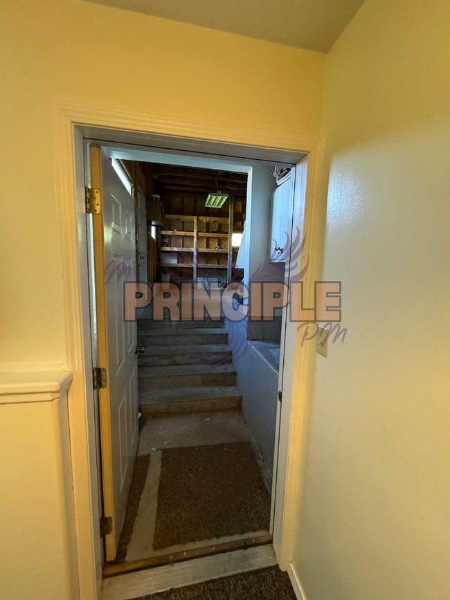 Building Photo - 15 Penney Lane