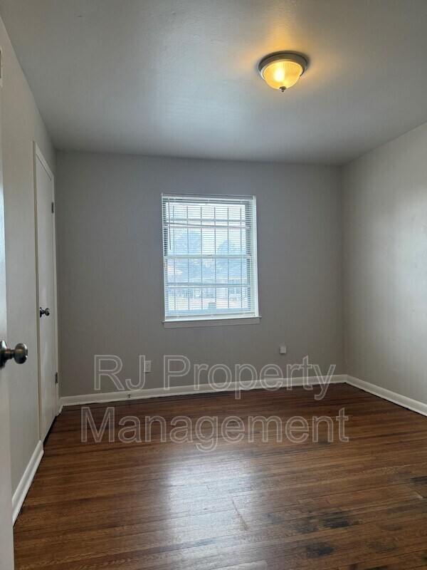 Building Photo - 3792 Southland St