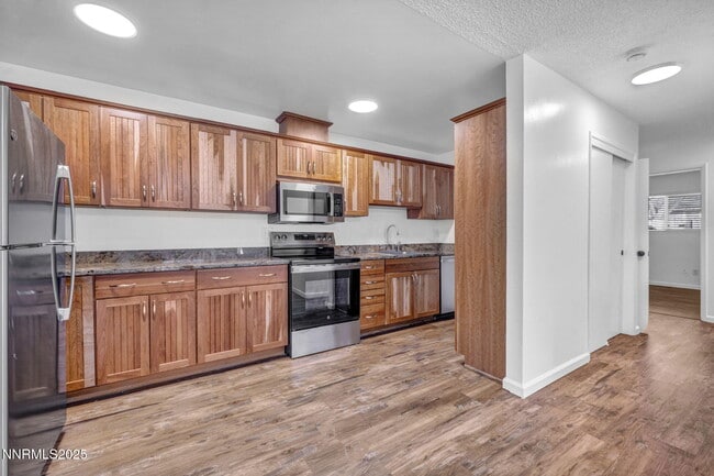 Building Photo - 1640 York Wy