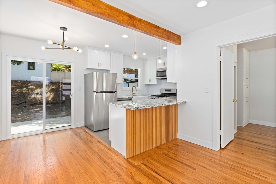 Building Photo - 1942 Chickasaw Ave