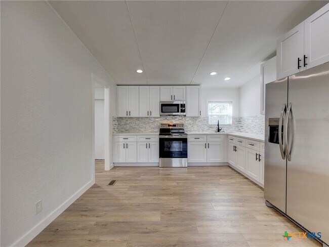 Building Photo - 4504 Atlantis Dr