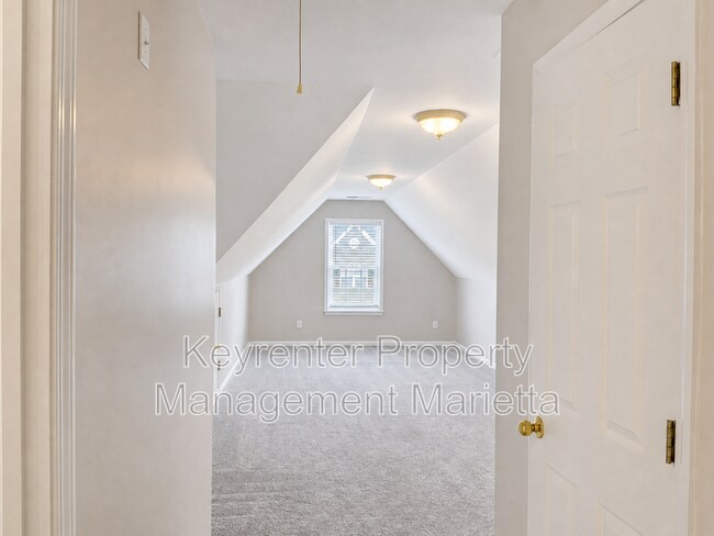 Building Photo - 2220 Rosemoore Walk NE