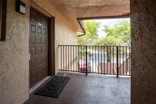Building Photo - 10571 Royal Palm Blvd