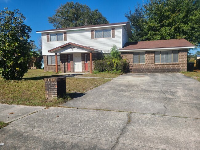 Building Photo - 6945 Cinderella Rd