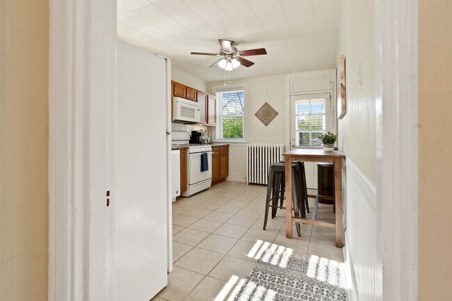 Building Photo - West Park