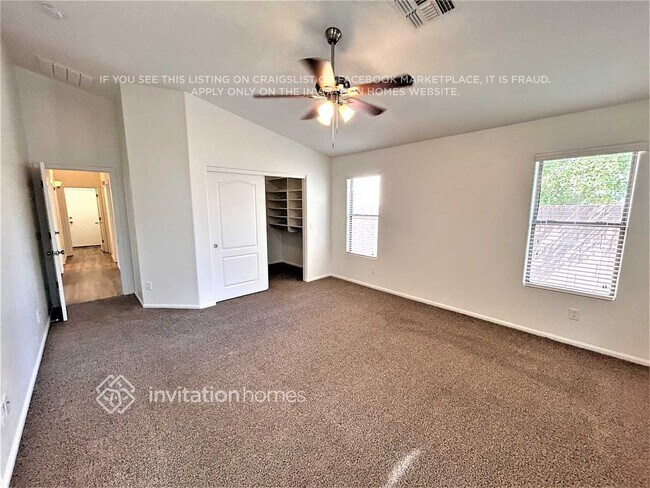 Building Photo - 12323 W Rancho Dr