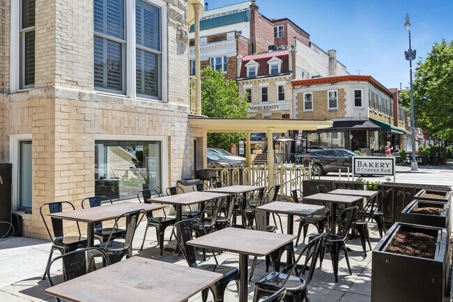 Building Photo - 1641 R St NW