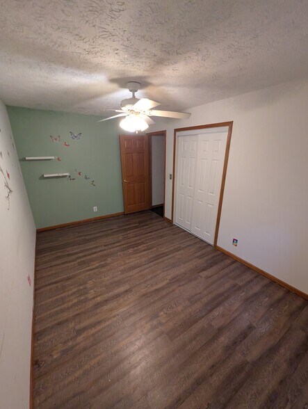 Building Photo - 2130 N 189th St