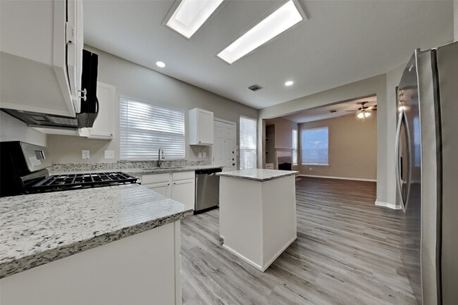 Building Photo - 9615 Winter Run Dr