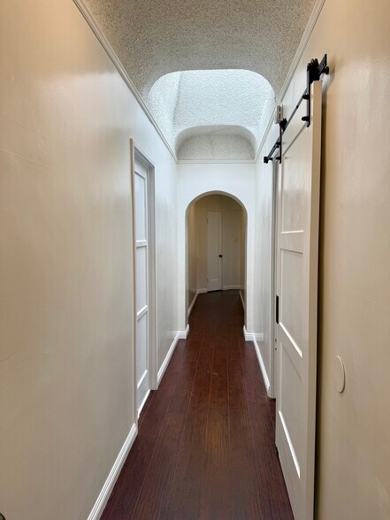 Hallway - 503 Hill Dr