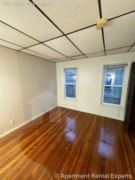 Building Photo - 95 Kidder Ave