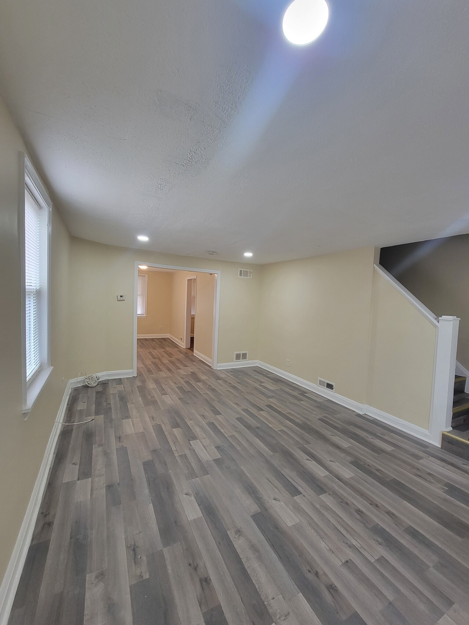 Building Photo - 3226 Westmont Ave