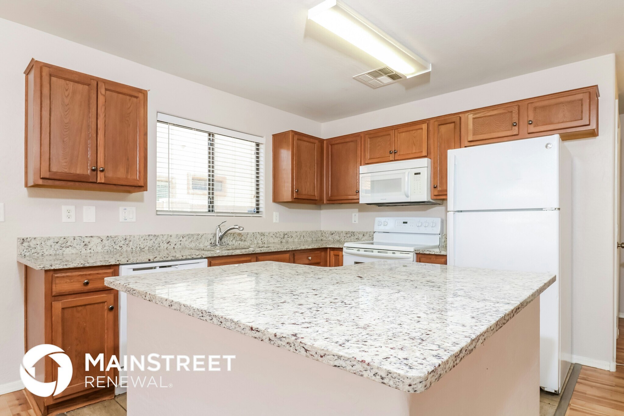 Building Photo - 2160 E Greenlee Ave