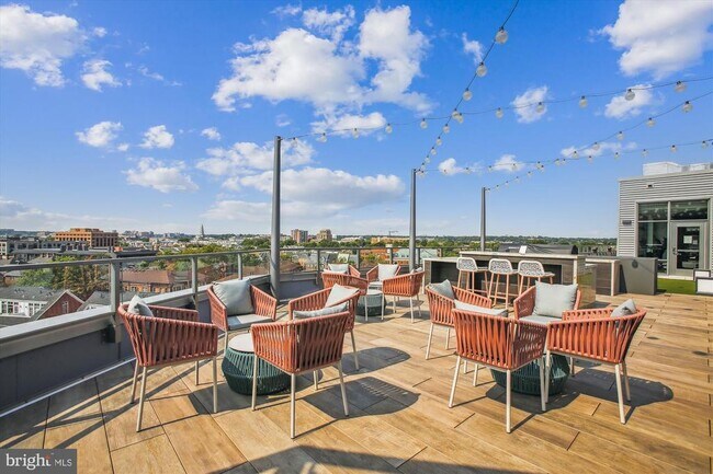 Building Photo - 1201 N Royal St