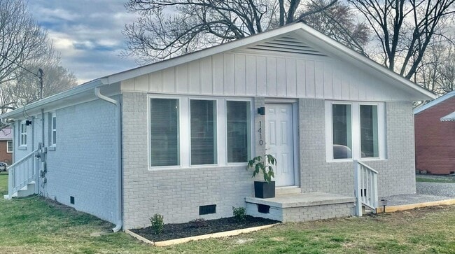 Building Photo - 1410 E Grundy St