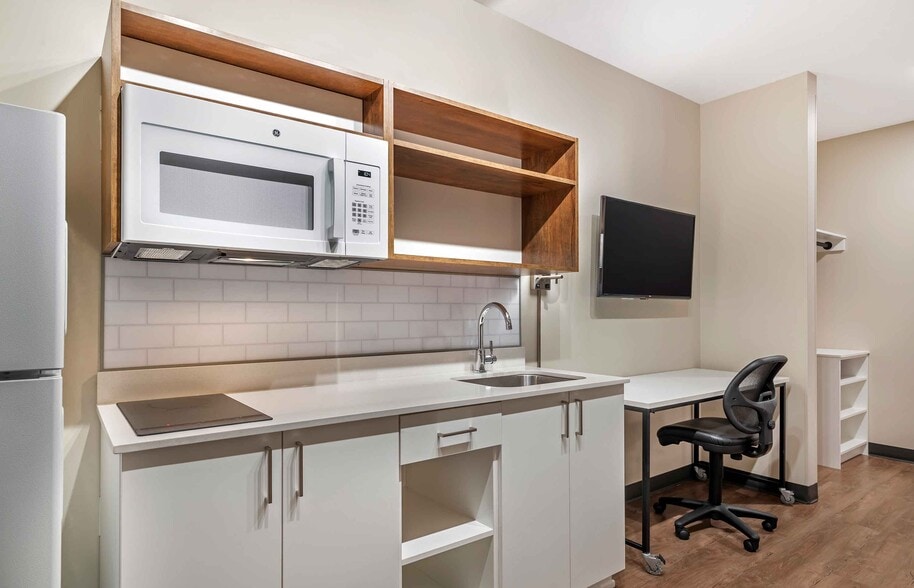 Building Photo - Furnished Studio-Atlanta - Newnan
