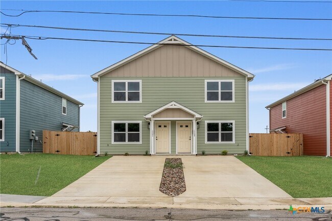 Primary Photo - 1009 S 26th St