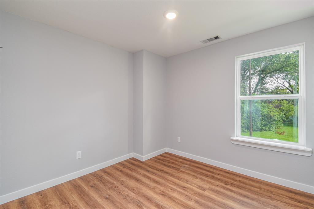 Building Photo - 7954 Nashville St