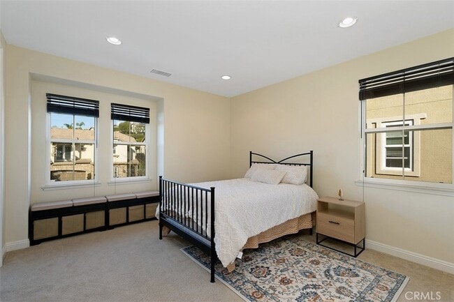 Building Photo - 27683 Manor Hill Rd