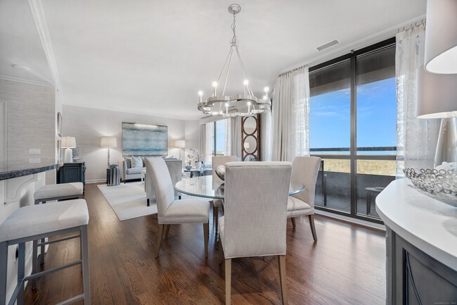 Building Photo - 100 Parrott Drive