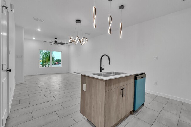 Building Photo - 8218 Casa Verde Rd