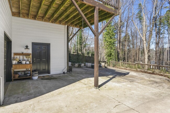 Building Photo - 3102 Alston Dr