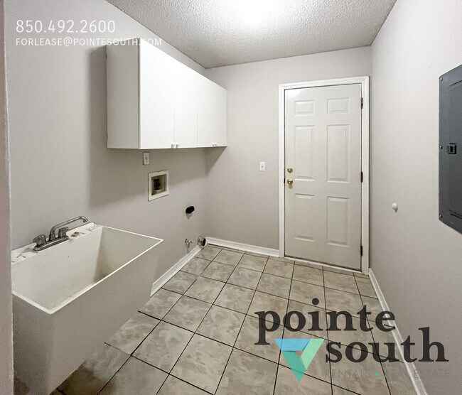Building Photo - 766 Marlin Spike Dr