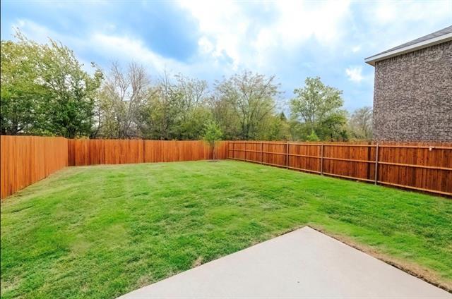 Building Photo - 2022 Harebell Dr