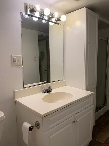 Building Photo - 514 4th St